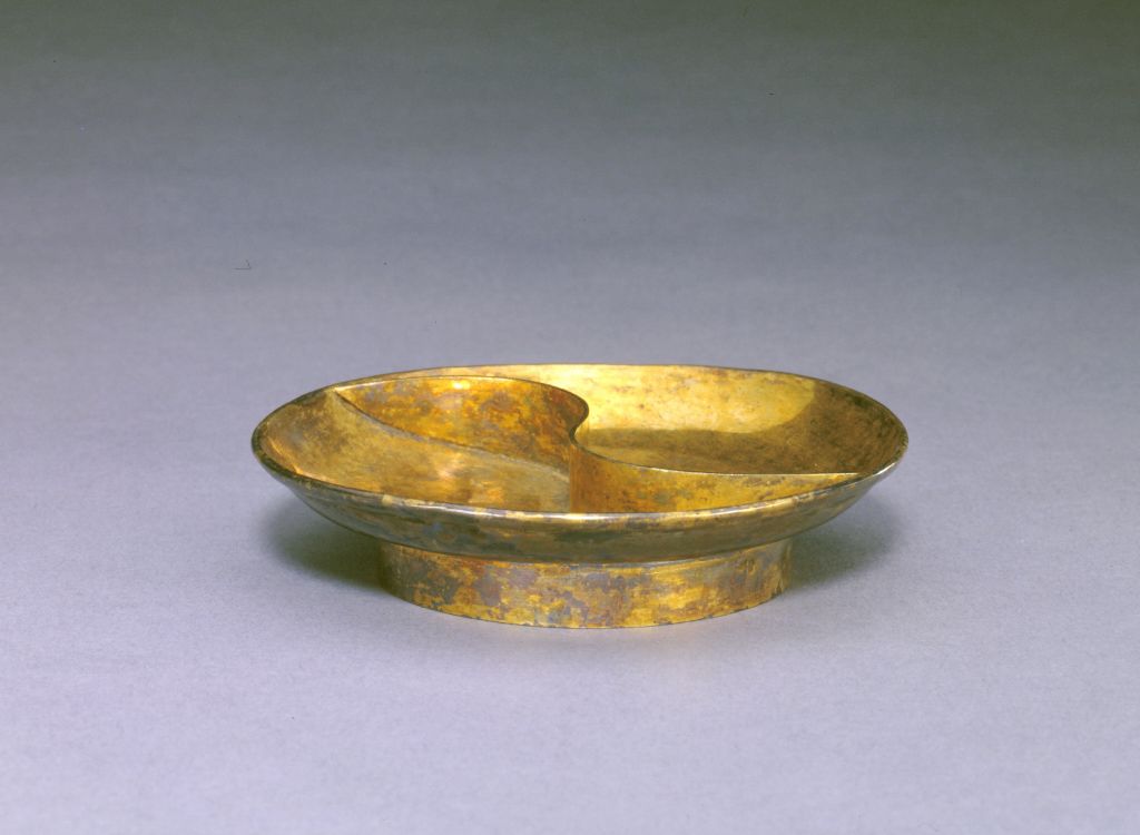 图片[1]-Silver gilded saucer-China Archive